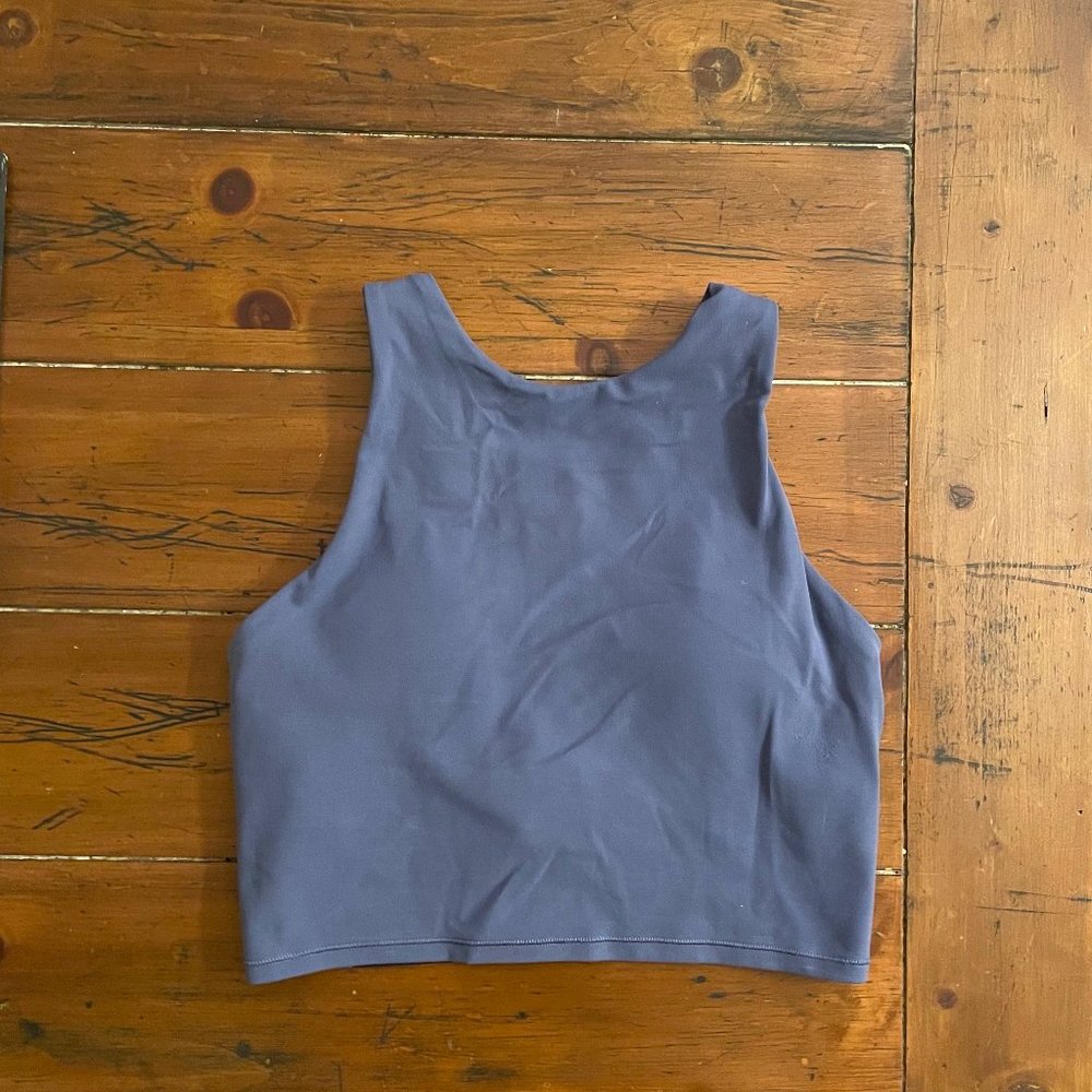 Athleta Conscious Crop